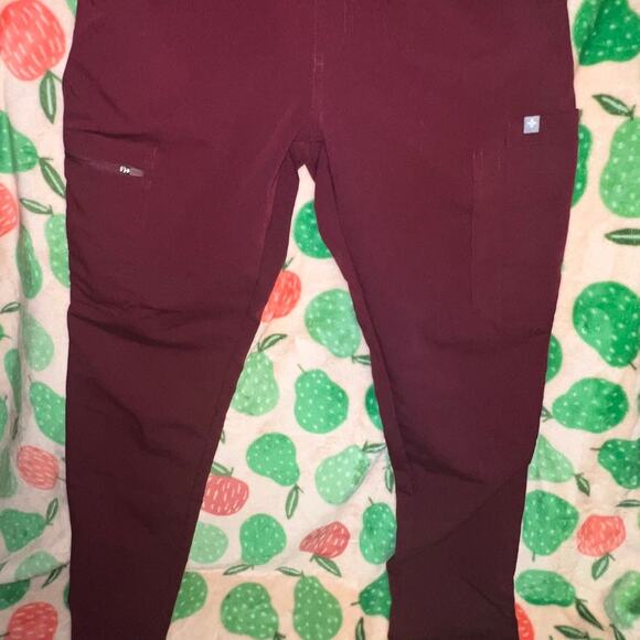 Figs scrub pants size XS - Picture 9 of 12